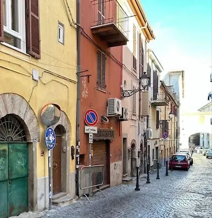 Apartment Bond Shell - Cozy Flat Near Rome